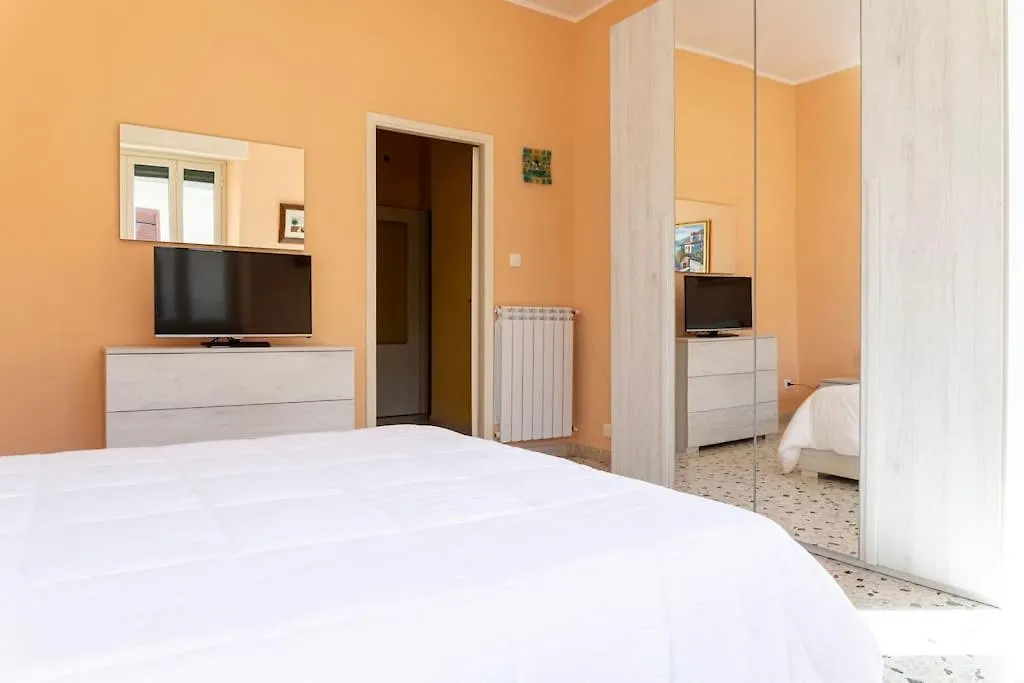 Apartment Carlo'S Charm Residence Acireale Italy