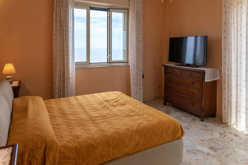 Carlo'S Charm Residence Acireale Italy